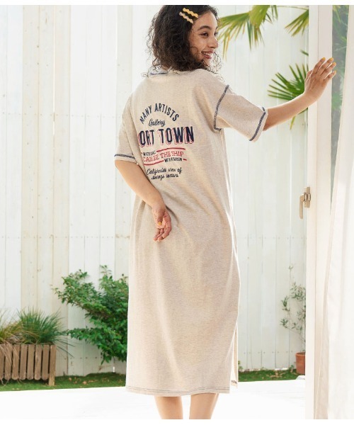 anap mimpi(アナップミンピ)の「配色ステッチ ロゴ 半袖 マキシ ロング Tシャツ ワンピース(ワンピース・レディース・オートミール/ダークグレー/ブラウン・FREE)」の1枚目の写真