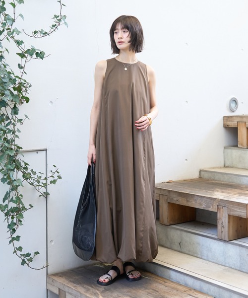 Rouge vif（ルージュヴィフ）の「ノースリーブ バルーンワンピース（ワンピース・レディース・ブラック/ブラウン・36/38）」の19枚目の写真