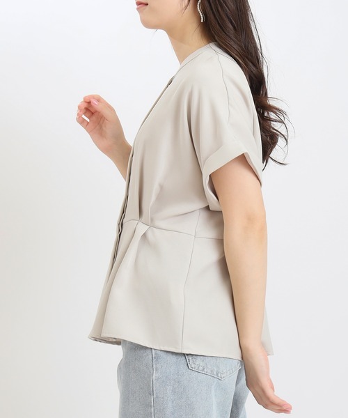 TRUDEA（トルディア）の「ドライタッチペプラムブラウス（シャツ/ブラウス・レディース・チャコールグレー/グレイッシュベージュ/ラベンダー・MEDIUM/LARGE）」の21枚目の写真