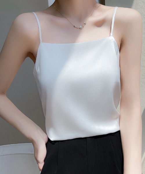 gossip!ロサンゼルス(ゴシップロサンゼルス)の「バッククロス ダブルストラップキャミソール(ストレート)(キャミソール・レディース・ブラック/オフホワイト/ホワイト/ライトグリーン・S/M)」の2枚目の写真