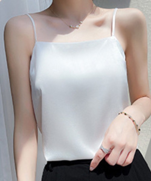 gossip!ロサンゼルス(ゴシップロサンゼルス)の「バッククロス ダブルストラップキャミソール(ストレート)(キャミソール・レディース・ブラック/オフホワイト/ホワイト/ライトグリーン・S/M)」の7枚目の写真