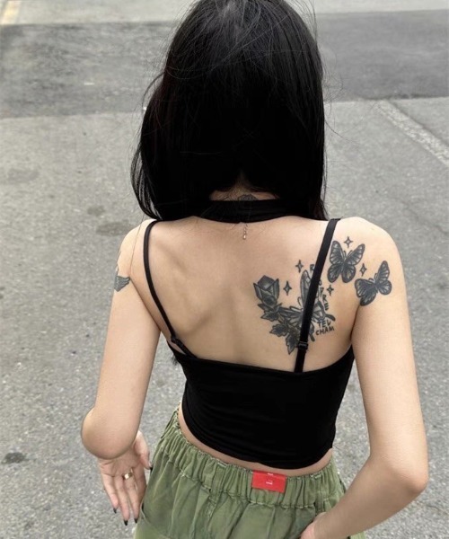 VIBGYOR（ヴィブジョー）の「【LAMPOON】アイプリントホルタータンクトップ（タンクトップ・レディース・ベージュ/ブラック・LARGE/MEDIUM）」の3枚目の写真