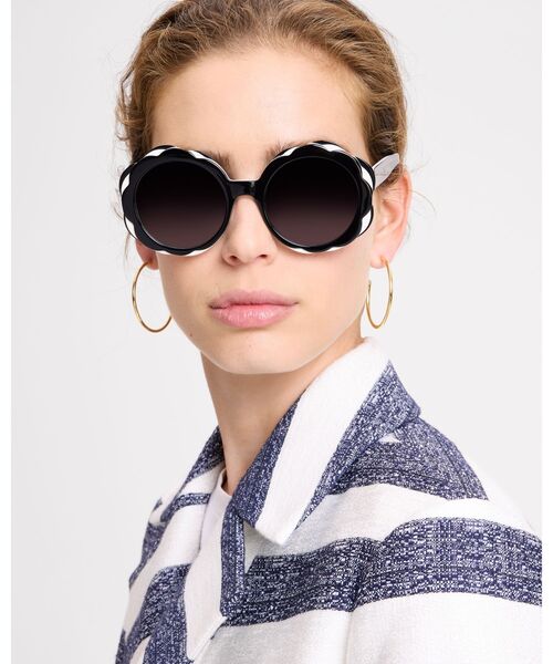 kate spade new york（ケイトスペード ニューヨーク）の「ヴィヴィ（サングラス・レディース・ブラック・ONESIZE）」の4枚目の写真