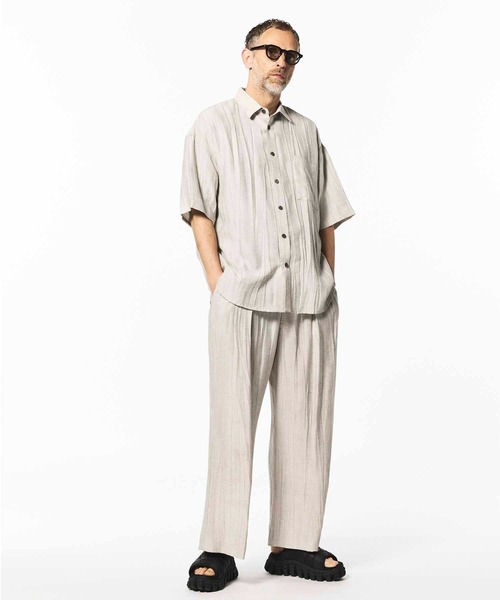 MAISON SPECIAL（メゾンスペシャル）の「《UNISEX》Sheer Linen Prime-Over Short Sleeve Shirt/シアーリネンプライムオーバーショートスリーブシャツ【MAISON SPECIAL/メゾンスペシャル】（シャツ/ブラウス・メンズ・パープル/グレー/ブラック・2/1）」の6枚目の写真