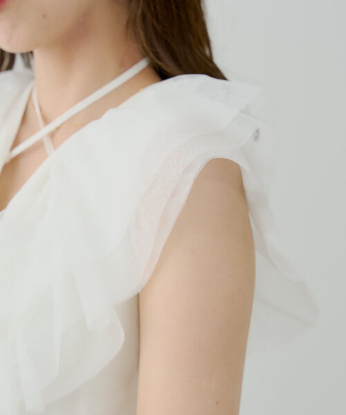 と*る様 25ss CHICO 新品タグ付き ホルターデザインチュール ノースリ と*る様 25ss CHICO 新品タグ付き ホルターデザインチュール