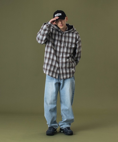 XLARGE（エクストララージ）の「X ANCIENT FUTURISTIC CAP（キャップ・メンズ・ブラック/オリーブ/ベージュ・ONE SIZE）」の4枚目の写真