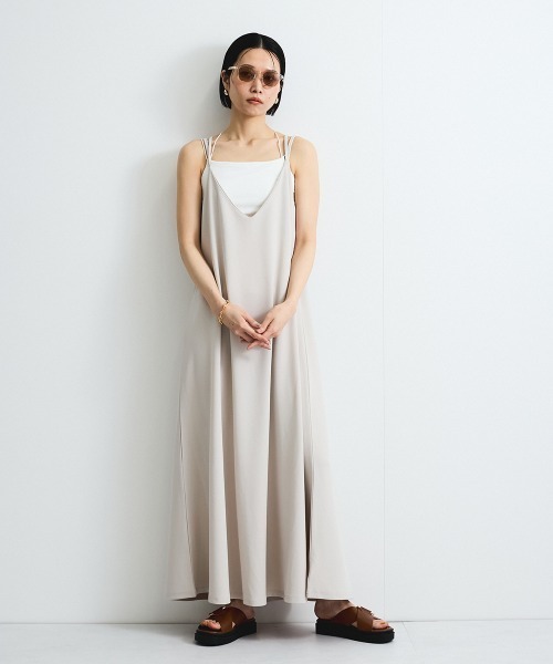 VICKY(ビッキー)の「カットジョーゼットキャミワンピース≪手洗い可能≫(ワンピース・レディース・ブラック/オフホワイト・M)」の2枚目の写真