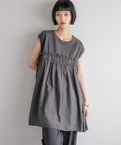 LOWRYS FARM（ローリーズファーム）の「ピグメントキリカエチュニック　451976（Tシャツ/カットソー・レディース・アイボリー/チャコールグレー・SHORT/LONG）」の12枚目の写真