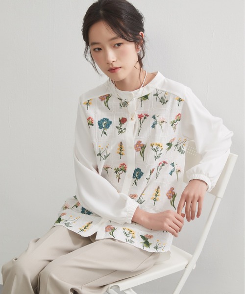 On One's Own(オンワンズオン)の「On One's Own フローラルガーデン花柄刺繍長袖ブラウス(シャツ/ブラウス・レディース・ホワイト・M/L)」の15枚目の写真