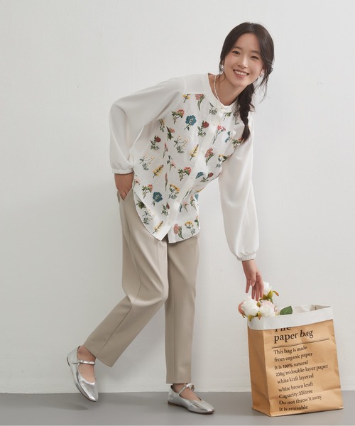 On One's Own(オンワンズオン)の「On One's Own フローラルガーデン花柄刺繍長袖ブラウス(シャツ/ブラウス・レディース・ホワイト・M/L)」の22枚目の写真