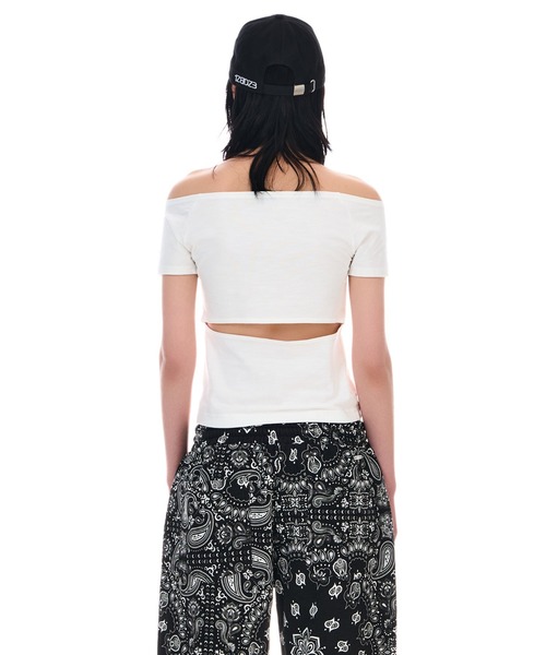 BEEDEN（ビーデン）の「OFF SHOULDER FIT TEE（Tシャツ/カットソー・レディース・カーキ/ネイビー/ホワイト・FREE）」の19枚目の写真