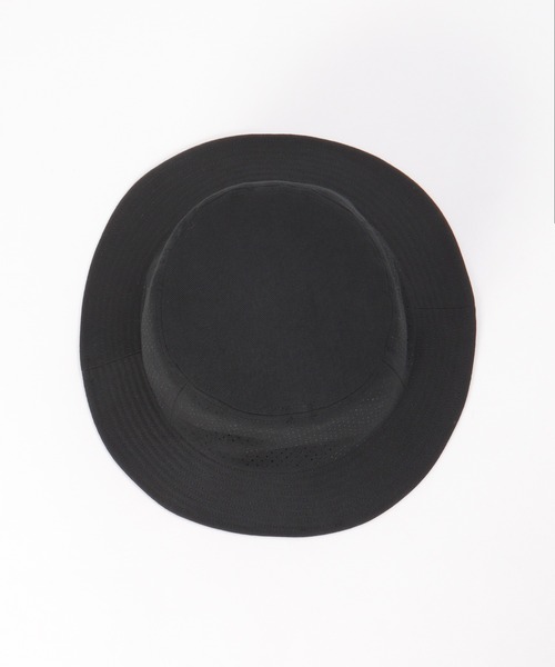 ikka（イッカ）の「レーザーホールメッシュバケットハット（キャップ・メンズ・ブラック/ベージュ・FREE）」の6枚目の写真