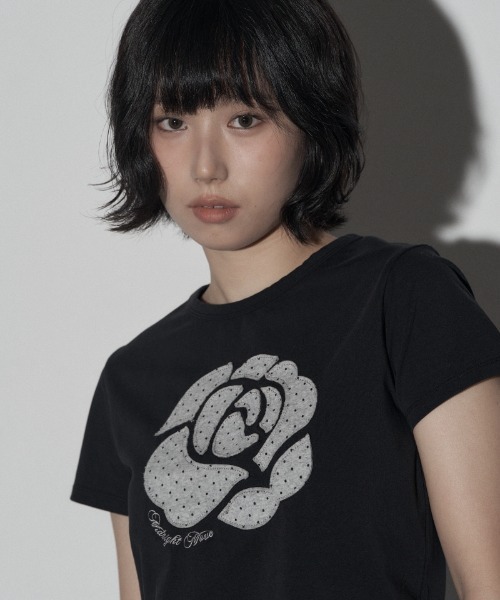 Midnight Move（ミッドナイトムーブ）の「A'GEM/9 × .kom 『MIDNIGHT MOVE/ミッドナイトムーブ』 DOT ROSE T-SHIRT/ドット ローズ半袖Tシャツ（Tシャツ/カットソー・レディース・ホワイト/ブラック/レッド・FREE）」の13枚目の写真