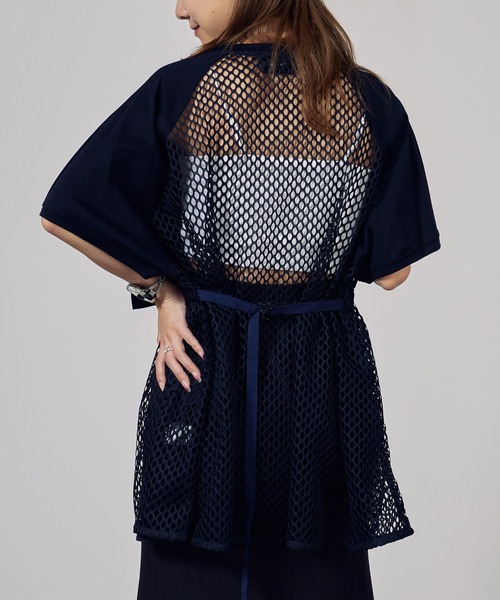 c/est（シーエ）の「c/est/シーエ RITA メッシュトップス 秋物 秋服 2026年秋冬（Tシャツ/カットソー・レディース・ネイビー・FREE）」の9枚目の写真