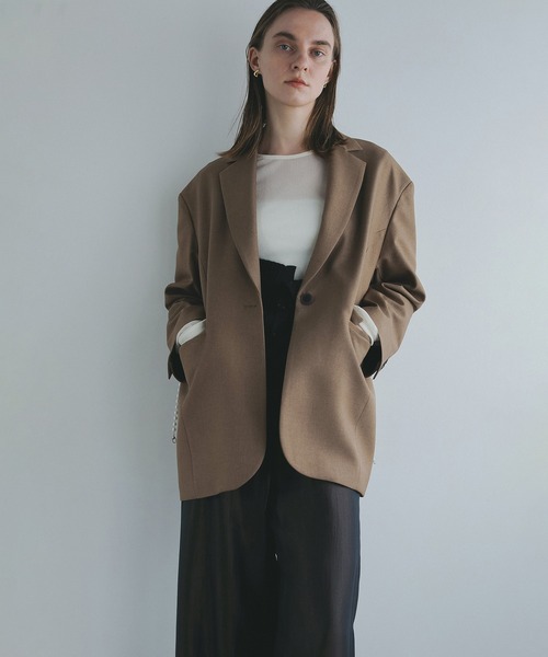 MANOF（マノフ）の「PEARL BELT JACKET（テーラードジャケット・レディース・キャメル/ミント/チャコールグレー・S/M）」の6枚目の写真