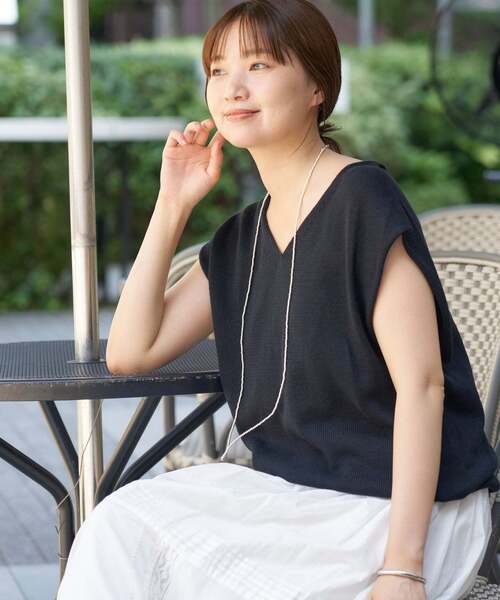 IENA(イエナ)の「《追加2》コットンギマフレンチプルオーバー(ニット/セーター・レディース・ベージュ/ネイビー/ブラック/チョコ・FREE)」の14枚目の写真