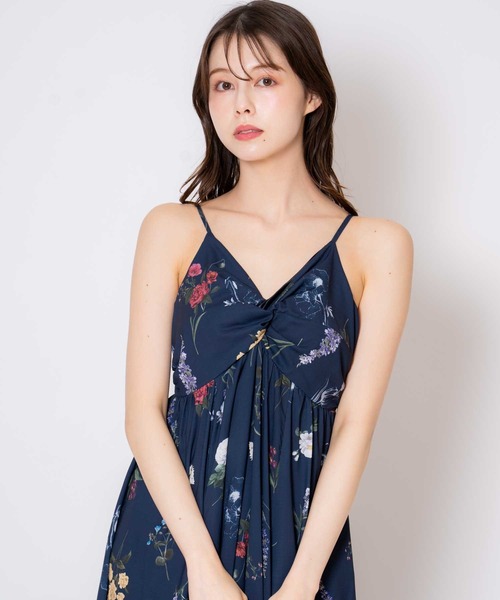 NOELA(ノエラ)の「【15周年】ボタニカルツイストキャミワンピース(ワンピース・レディース・ラベンダー/ネイビー/オフホワイト・S/M)」の15枚目の写真