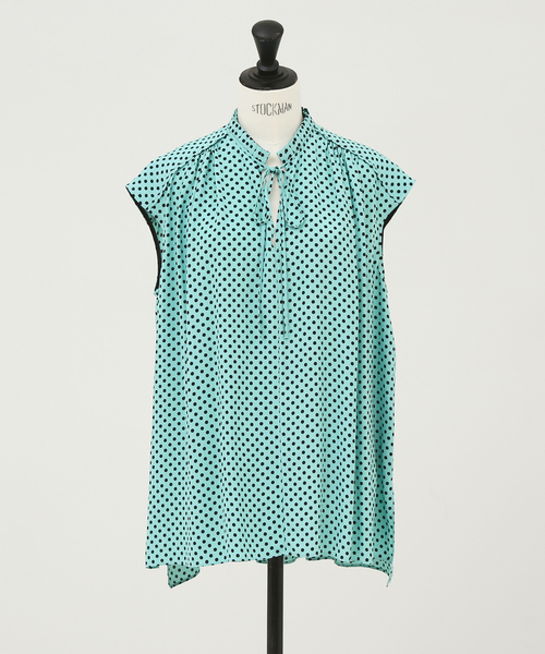 DESIGNWORKS（デザインワークス）の「カラードットネックプリーツブラウス（シャツ/ブラウス・レディース・ピンク系その他・38）」の8枚目の写真