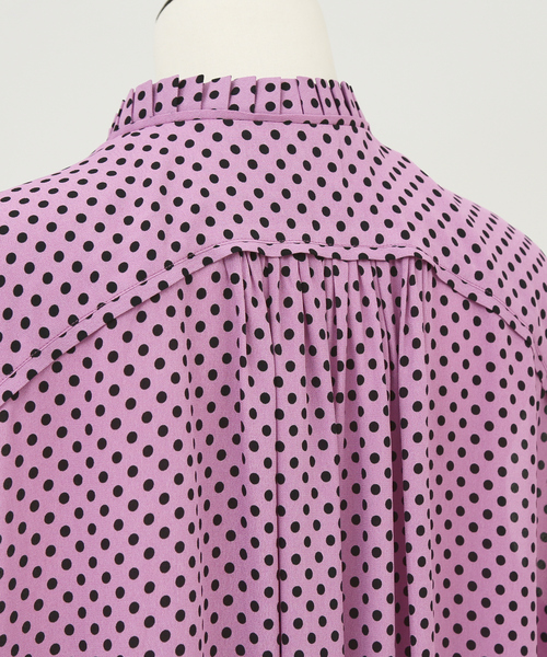 DESIGNWORKS（デザインワークス）の「カラードットネックプリーツブラウス（シャツ/ブラウス・レディース・ピンク系その他・38）」の14枚目の写真