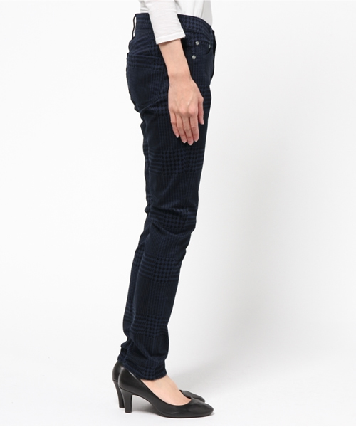 AZUL by moussy（アズールバイマウジー）の「グレンチェック柄起毛スキニー（その他パンツ・レディース・グレー系その他/ダークネイビー・MEDIUM/X-SMALL/LARGE/SMALL）」の4枚目の写真