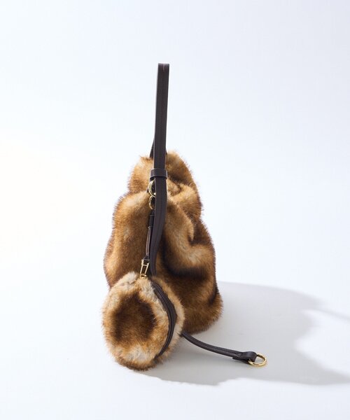 RIVE DROITE（リヴドロワ）の「【シーズンムード高まる】フェイクファーバケット2WAYバッグ（ハンドバッグ・レディース・ダークブラウン/キャメル・FREE）」の15枚目の写真