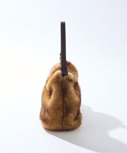 RIVE DROITE（リヴドロワ）の「【シーズンムード高まる】フェイクファーバケット2WAYバッグ（ハンドバッグ・レディース・ダークブラウン/キャメル・FREE）」の16枚目の写真