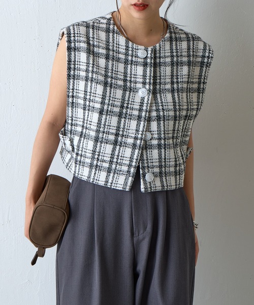 COLONY 2139(コロニートゥーワンスリーナイン)の「ツイードクロップドジレ(ベスト・レディース・ホワイト/ブラック・FREE)」の3枚目の写真