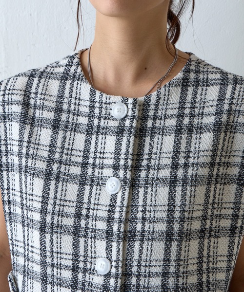 COLONY 2139(コロニートゥーワンスリーナイン)の「ツイードクロップドジレ(ベスト・レディース・ホワイト/ブラック・FREE)」の21枚目の写真