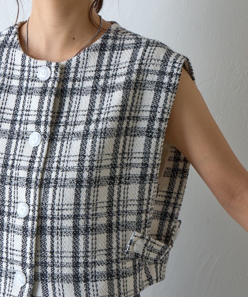 COLONY 2139(コロニートゥーワンスリーナイン)の「ツイードクロップドジレ(ベスト・レディース・ホワイト/ブラック・FREE)」の22枚目の写真