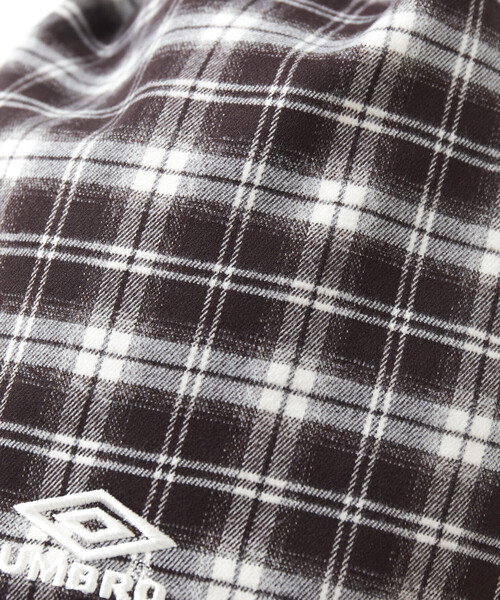 UMBRO(アンブロ)の「UMBRO/アンブロ SP Packable Flannel Mini Bag/別注 パッカブル フランネル ミニバッグ(バックパック/リュック・メンズ・ブラック/その他9/その他13/レッド・ONE SIZE)」の18枚目の写真