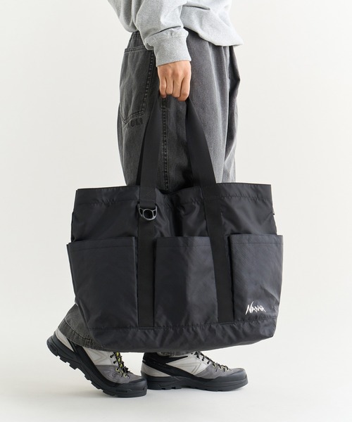 NANGA（ナンガ）の「ECOPAK UR TOTE BAG/エコパック UR トートバッグ（トートバッグ・メンズ・ブラック/オリーブ・FREE）」の3枚目の写真