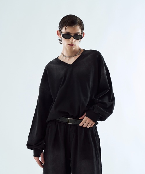 seyto(セイト)の「Bleach-fade V-neck sweat top ブリーチフェードVネックスウェットトップス(スウェット・メンズ・マスタード/ブラウン/ブラック/ブルー・3/2)」の6枚目の写真