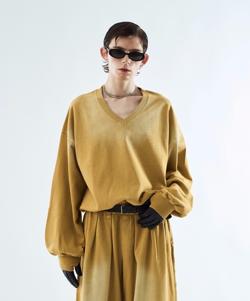 seyto(セイト)の「Bleach-fade V-neck sweat top ブリーチフェードVネックスウェットトップス(スウェット・メンズ・マスタード/ブラウン/ブラック/ブルー・3/2)」の11枚目の写真