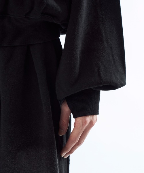 Bleach-fade V-neck sweat top ブリーチフェードVネック