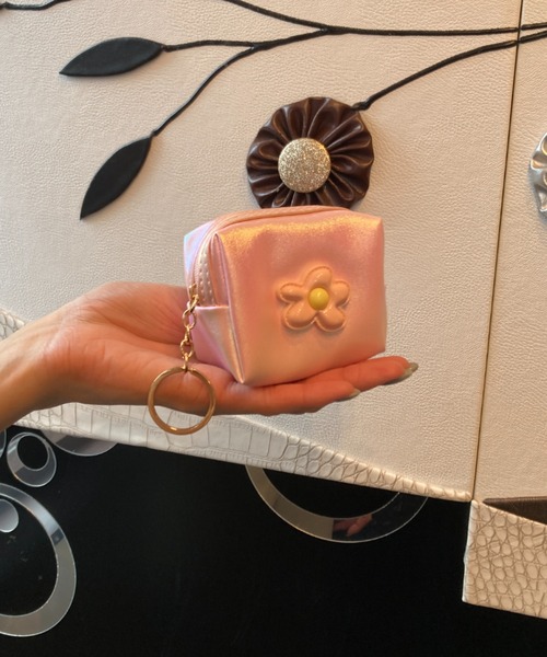 美品 ロジェヴィヴィエ フラワー ストラス チェーン ミニ パース ポーチ スモールレザーグッズ | Roger Vivier