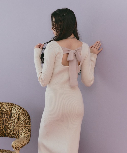 BLONDEY(ブロンディ)の「バックリボンスリットニットワンピース(ワンピース・レディース・ブラック/アイボリー・FREE)」の10枚目の写真