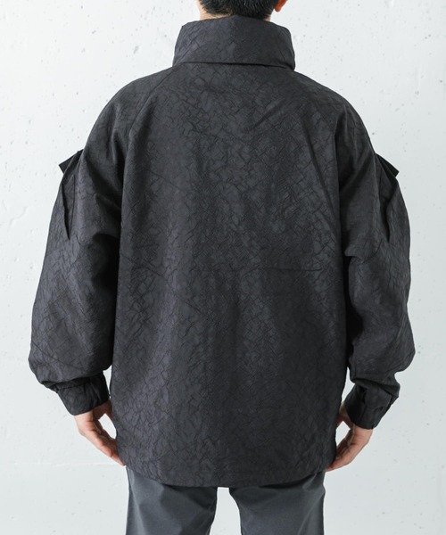 URBAN RESEARCH(アーバンリサーチ)の「『別注』TOYOTA UPCYCLE×UR AIRBAG EX WEATHER JACKET(その他アウター・メンズ・ライトカーキ/ブラック・MEDIUM/LARGE)」の5枚目の写真