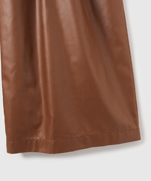 VICKY（ビッキー）の「シアーレザーチョウイージーテーパードパンツ≪手洗い可能≫（その他パンツ・レディース・ブラウン/ブラック・M）」の4枚目の写真