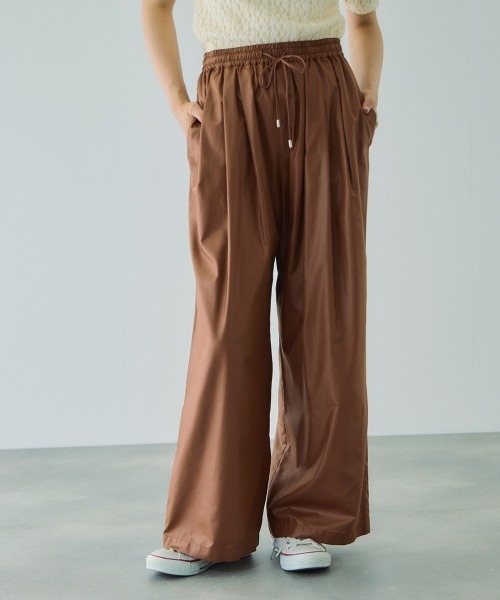 VICKY（ビッキー）の「シアーレザーチョウイージーテーパードパンツ≪手洗い可能≫（その他パンツ・レディース・ブラウン/ブラック・M）」の12枚目の写真