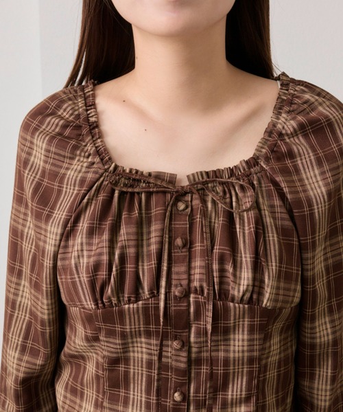 OLIVE des OLIVE（オリーブデオリーブ）の「【360度可愛い/細見え】細見えガーリーブラウス（シャツ/ブラウス・レディース・オフホワイト/ブラック/ブラウン・FREE）」の10枚目の写真