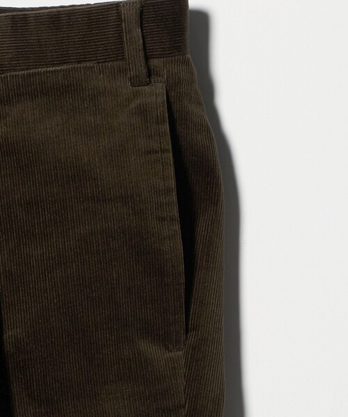 UNITED ARROWS（ユナイテッドアローズ）の「VISCONTI コーデュロイ 1プリーツ パンツ R-MODEL（スラックス・メンズ・オリーブ・50/46/48/54/44/52）」の8枚目の写真