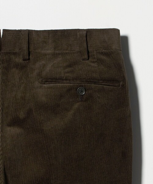 UNITED ARROWS（ユナイテッドアローズ）の「VISCONTI コーデュロイ 1プリーツ パンツ R-MODEL（スラックス・メンズ・オリーブ・50/46/48/54/44/52）」の7枚目の写真