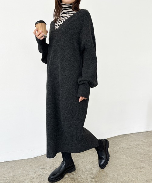 ONEP STAR(ワンピスター)の「天竺編みVネックニットロングワンピース(ワンピース・レディース・ピンク/チャコール/ベージュ/ネイビー/グレイッシュベージュ・FREE)」の12枚目の写真