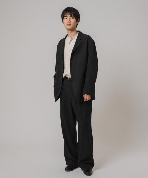 EDIFICE（エディフィス）の「ETS.MATERIAUX(マテリオ) ウール/シルク ファーマートラウザー（スラックス・メンズ・ブラック・3/2）」の2枚目の写真