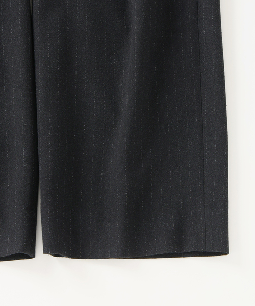 EDIFICE（エディフィス）の「ETS.MATERIAUX(マテリオ) ウール/シルク ファーマートラウザー（スラックス・メンズ・ブラック・3/2）」の11枚目の写真