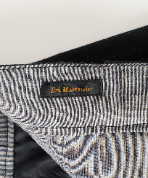 EDIFICE（エディフィス）の「ETS.MATERIAUX(マテリオ) ウール/シルク ファーマートラウザー（スラックス・メンズ・ブラック・3/2）」の13枚目の写真