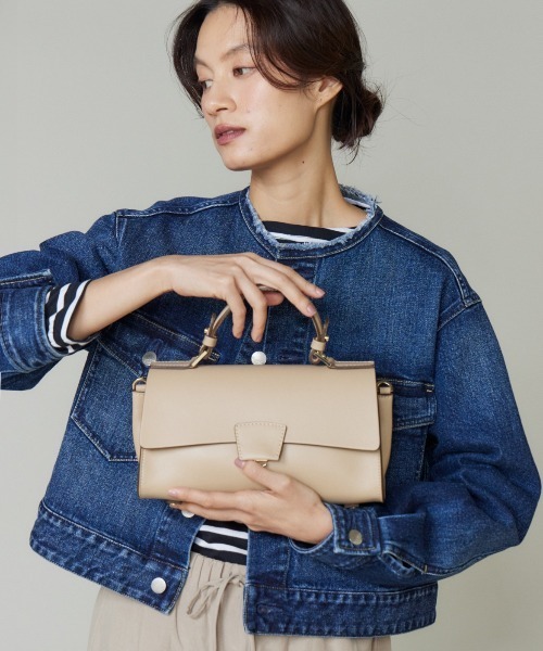 LORISTELLA(ロリステッラ)の「BETTILOU ワンハンドルトートバッグ《LORISTELLA/ロリステッラ》(ショルダーバッグ・レディース・ベージュ/ブラック・フリー)」の2枚目の写真