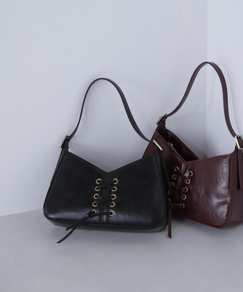 NATURAL BEAUTY BASIC（ナチュラルビューティーベーシック）の「◇レースアップミニショルダーバッグ（ショルダーバッグ・レディース・ワイン/ブラック・ﾌﾘ-）」の2枚目の写真