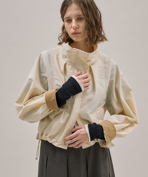 PUBLIC TOKYO(パブリックトウキョウ)の「スタンドカラータックブルゾン(ブルゾン・レディース・ブラック/ホワイト・FREE)」の2枚目の写真