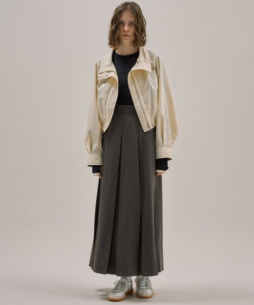 PUBLIC TOKYO(パブリックトウキョウ)の「スタンドカラータックブルゾン(ブルゾン・レディース・ブラック/ホワイト・FREE)」の4枚目の写真